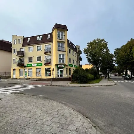 Przestronny I Nowoczesny Puck