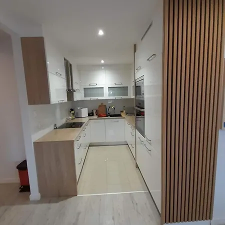 Przestronny I Nowoczesny