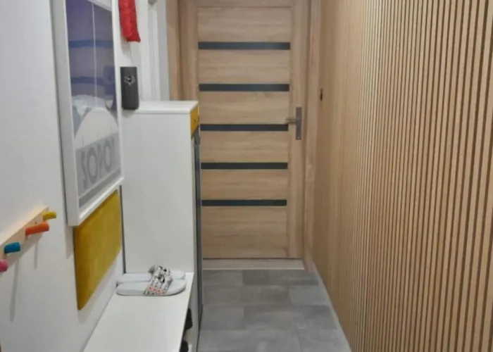 Przestronny I Nowoczesny Appartement